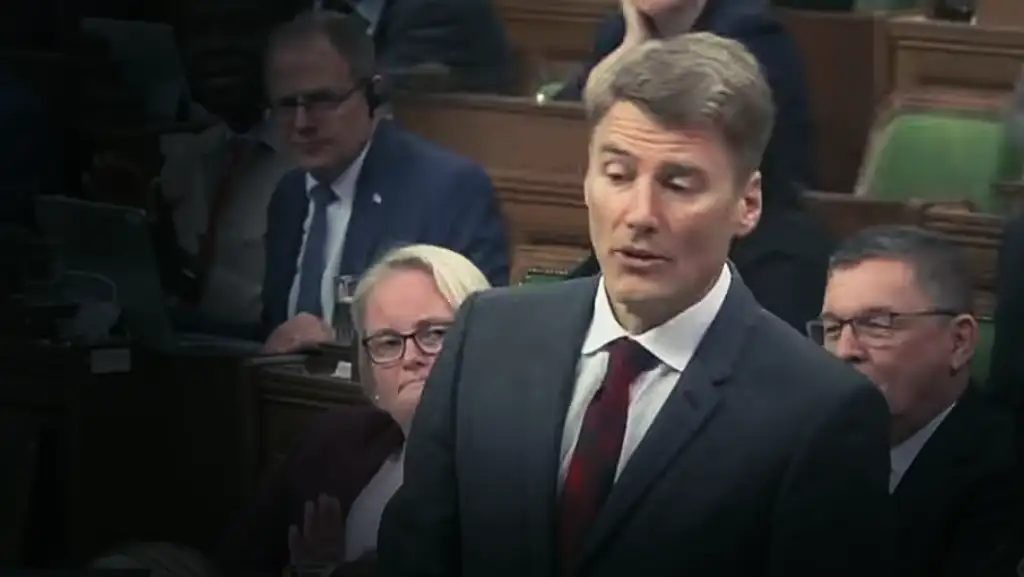 Ottawa's Million-Dollar Cabinet Band-Aids Ottawa's Million-Dollar Cabinet Band-Aids